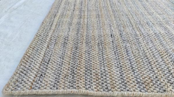 Crescentz carpet