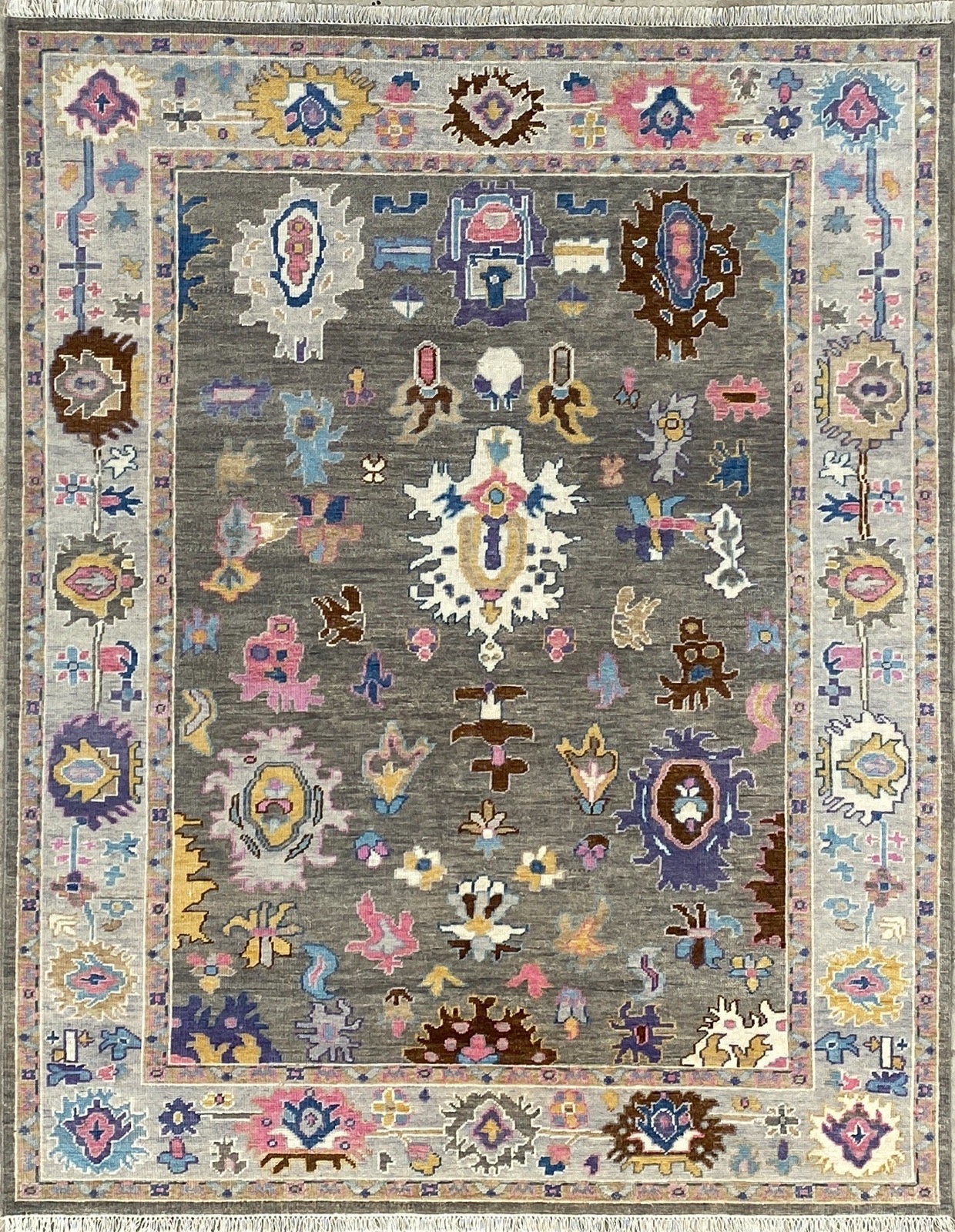 Crescentz carpet