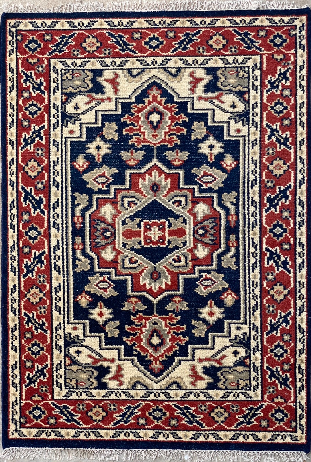 Crescentz carpet