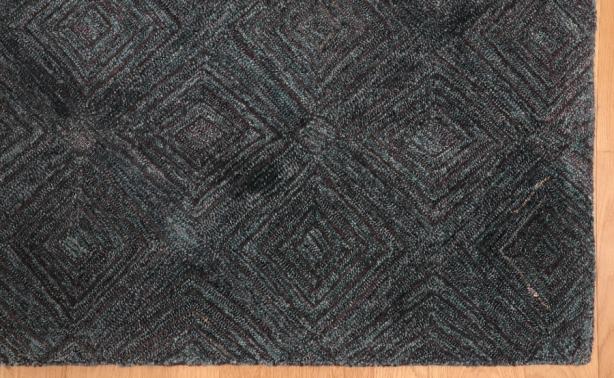 Crescentz carpet